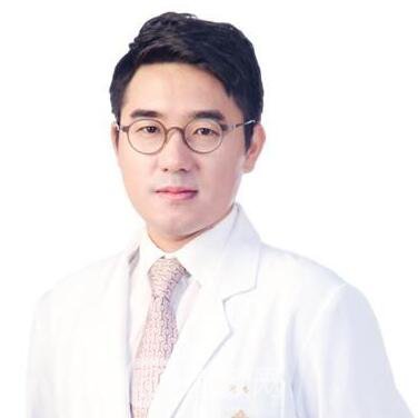 李承浩