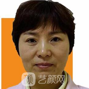 黄伟青