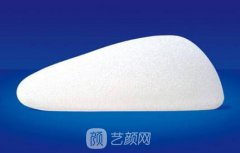 北京娜高假体隆胸多少钱?