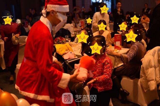 2019跨年之夜·坤娜VIP答谢盛典圆满落幕，与您并肩同行！