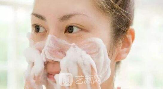 南宁像素激光去痘疤费用大概多少?