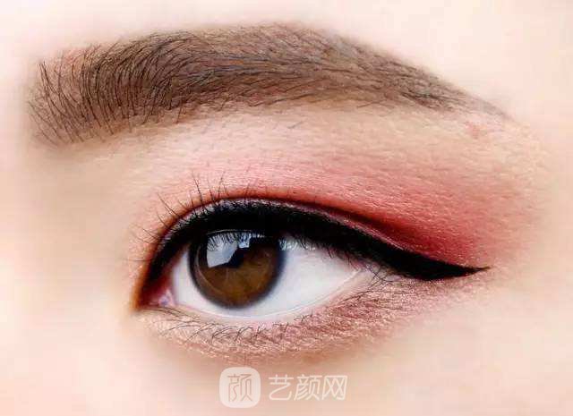 激光洗眼线眼睛会变老?