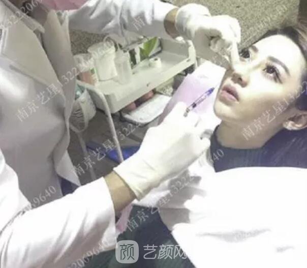 眼霜不管用，拿什么拯救你我的泪沟~