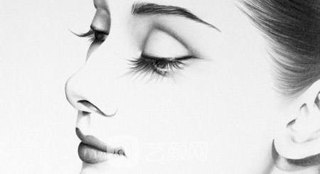 垫鼻子后终于看到鼻梁了好开森~