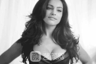 杭州隆胸失败修复价钱是多少?附上胸部整形价格表!