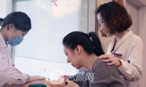 与主治医生沟通交流