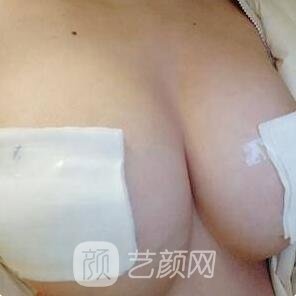 胸大比较好还是胸小比较好？