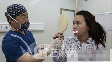 眼部手术的术后现场照片~多方位放大双眼！