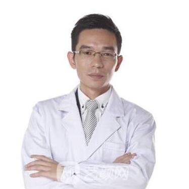 黄俊杰
