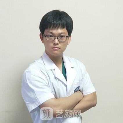 张严鹏