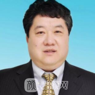 李鹰