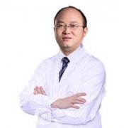 梁志伟