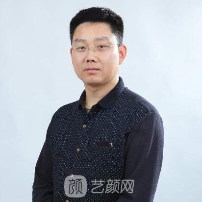 张豪伟