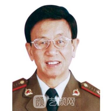梁雄