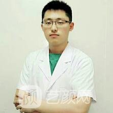 李龙