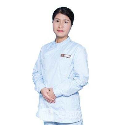 白小薇