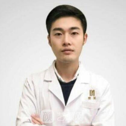 杨昆