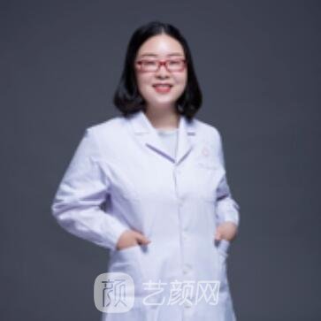 李蕾