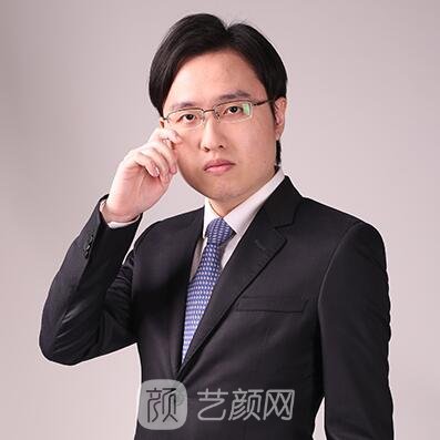 邱加恩