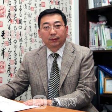 黄罡