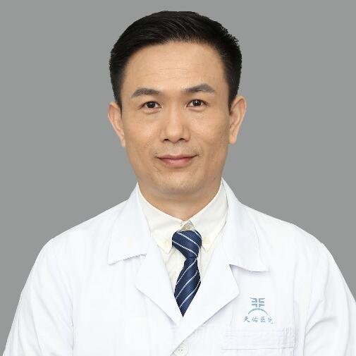 严玲玲