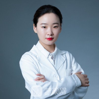 李倩