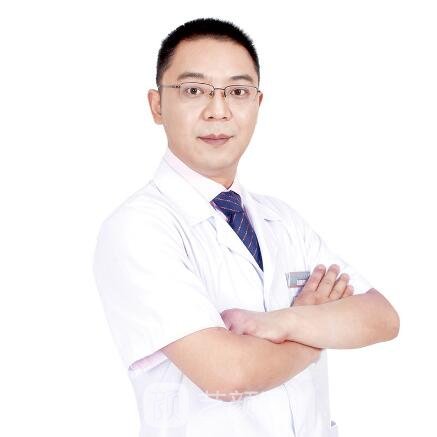 余卫平