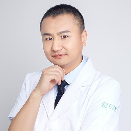 李达雄
