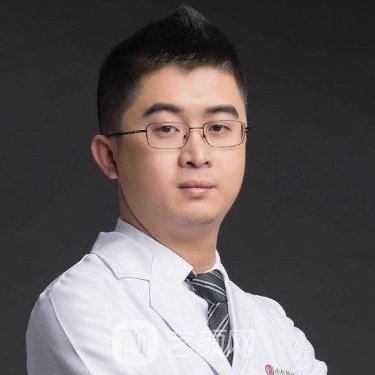 张伟彬