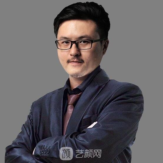 莫力威