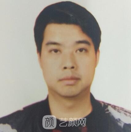 黄俊