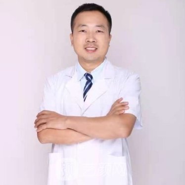 吴洪伟