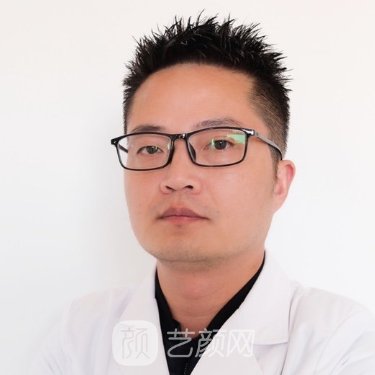 刘卫平