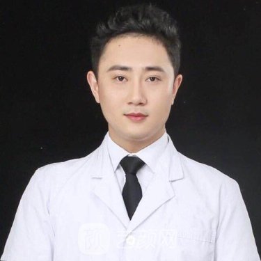 周圣泉