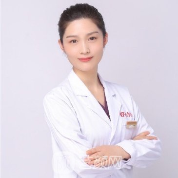 李青蔓
