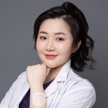 闵睿娜