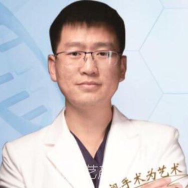贾龙飞