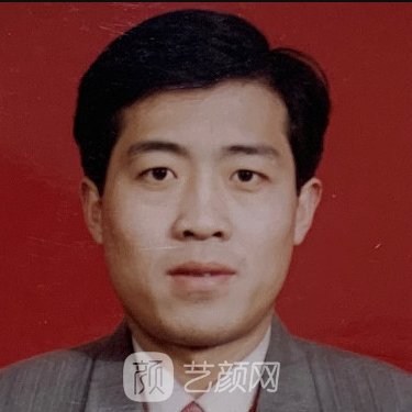 董乾