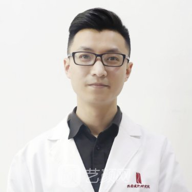 王明洁