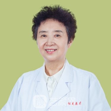 李妍芹