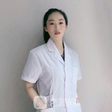 李莉莎