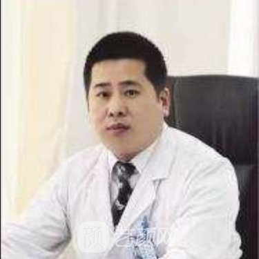 么宏亮