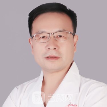 杨清峰