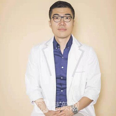 崔成杰