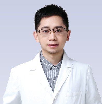 鲍义华