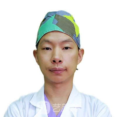 李士刚