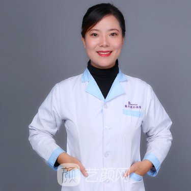李侠
