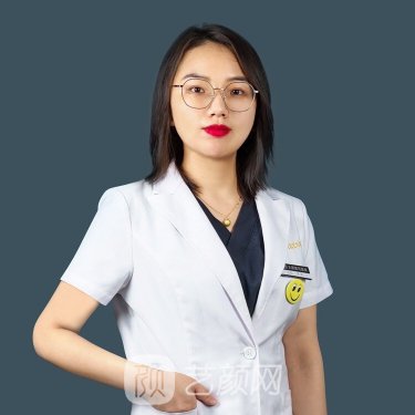 李莉