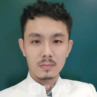 任彬