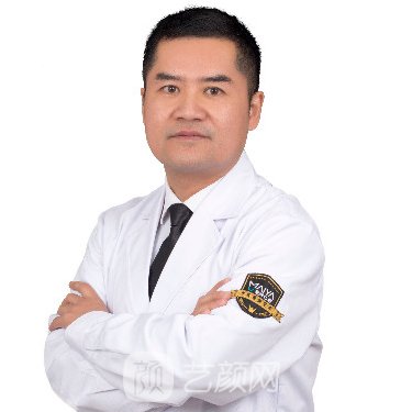 潘斌